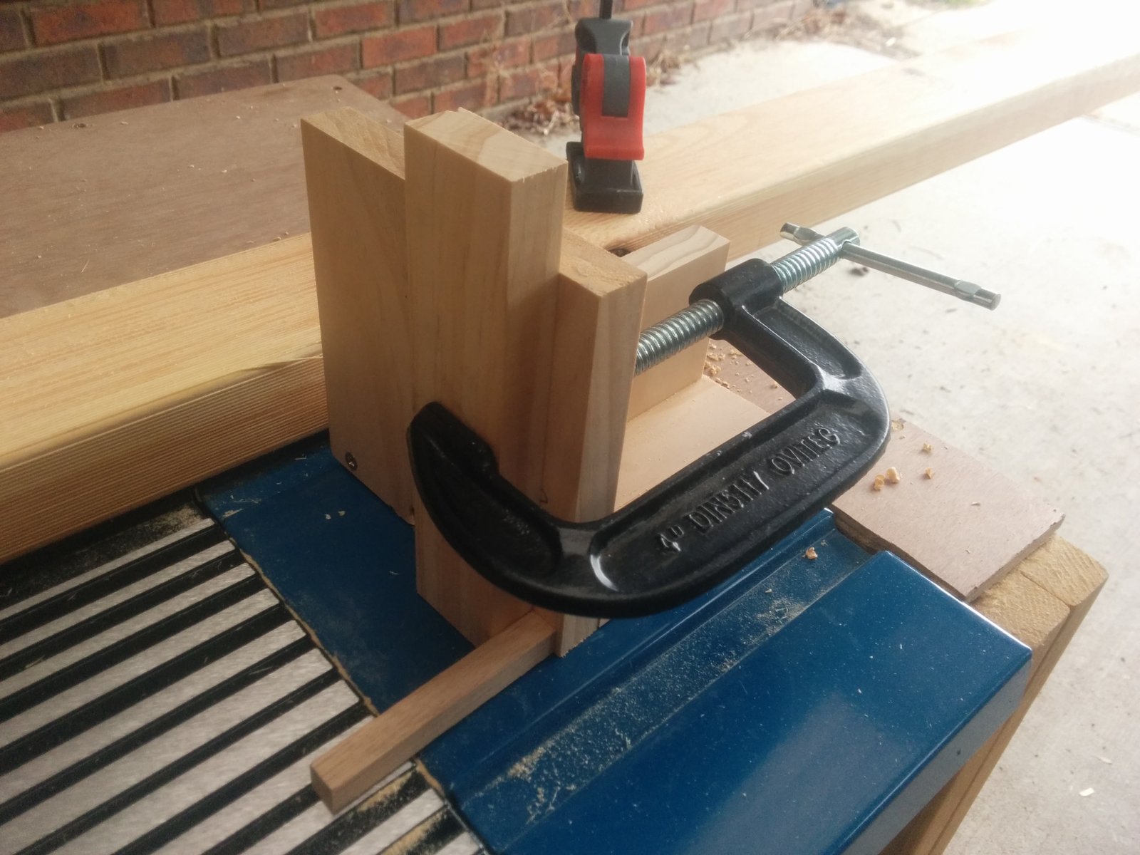 box joint jig with a side in place